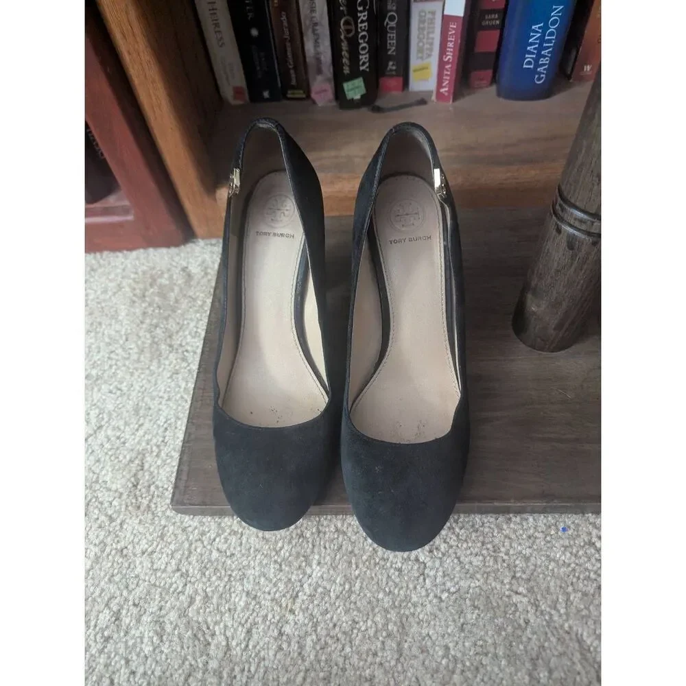 Tory Burch Women's Size 8.5 Black Suede Leather Heeled Pump Heels